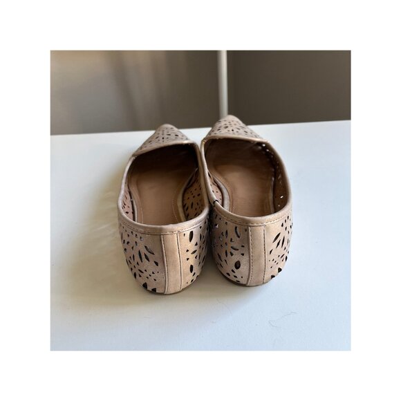 REPORT Closed Toe Flats Neutral Metallic Color Women's 9 Wide - Picture 4 of 7
